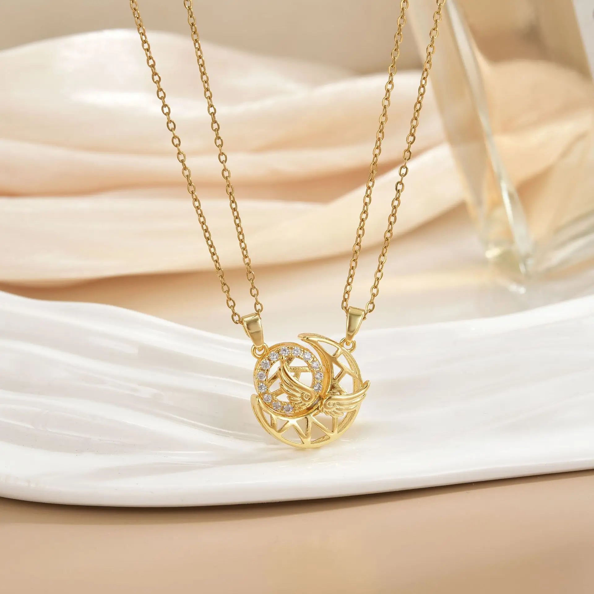 Collier Couple Magnétique Lune et Soleil - Bijou Saint-Valentin Acier Inoxydable