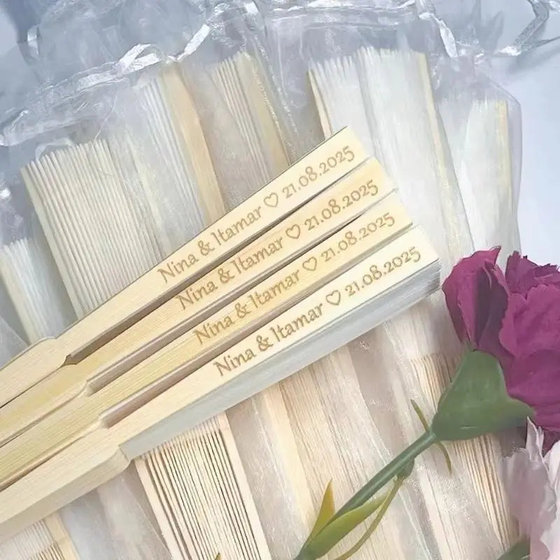 Éventails en Soie Personnalisés pour Mariage - Cadeaux Invités avec Pochette