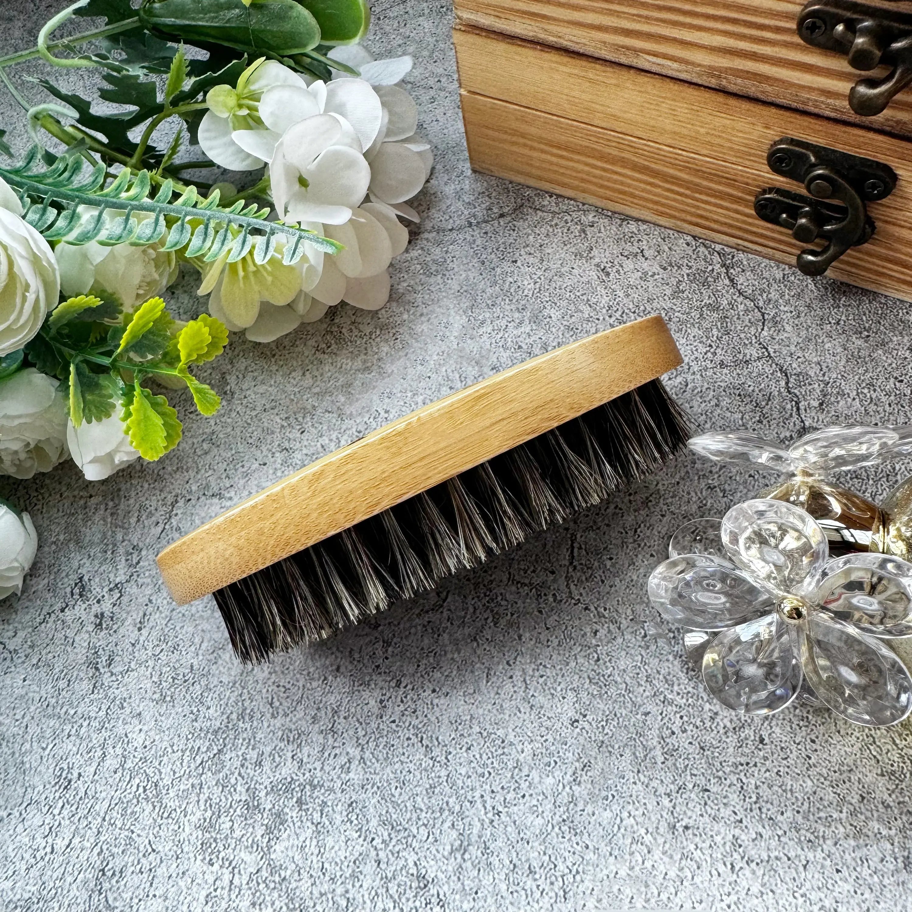 Brosse Barbe Bois Personnalisée Gravée - Cadeau Homme Fête des Pères Saint-Valentin