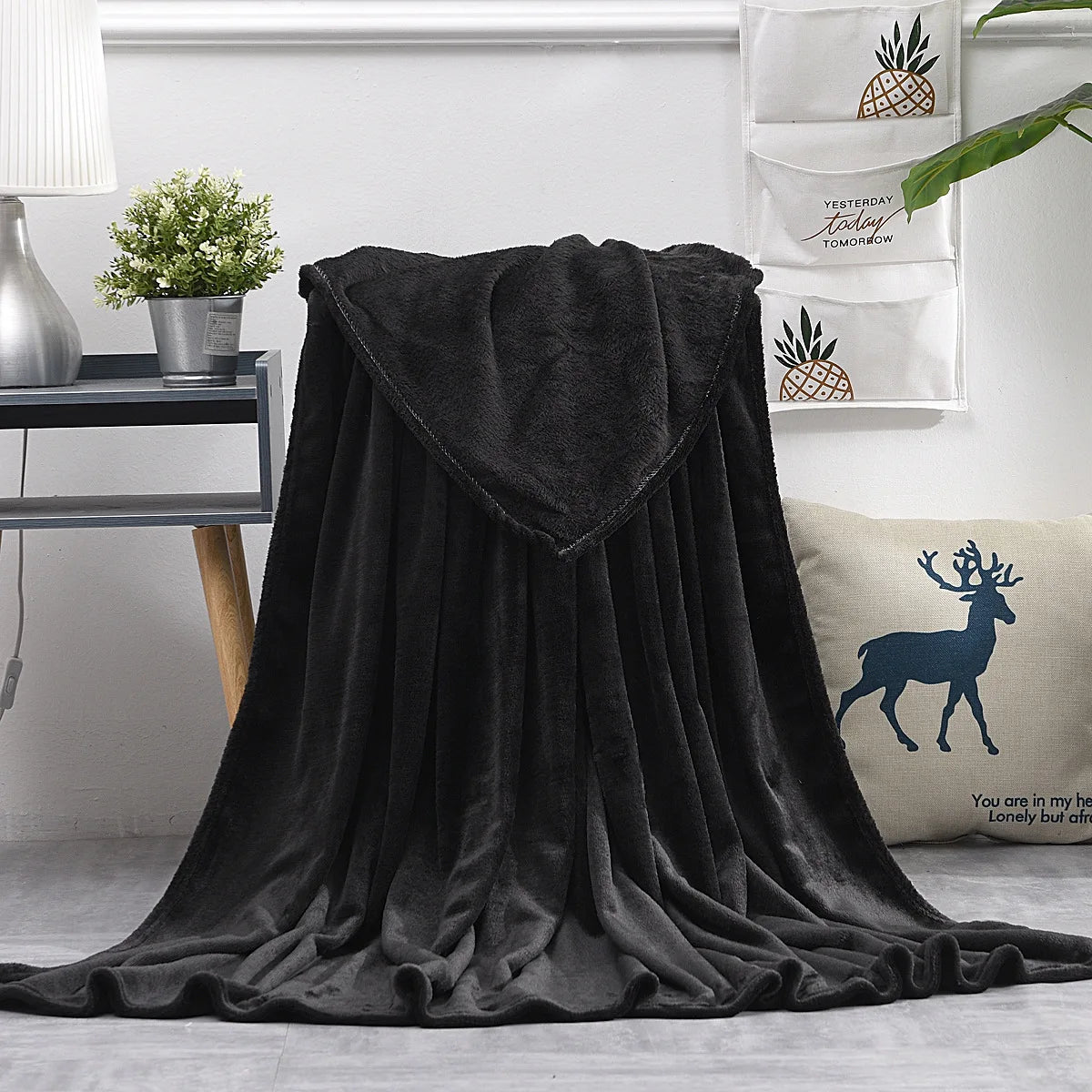 Couverture Personnalisée Brodée pour Chien Chat - Plaid Velours Confortable avec Nom - Lit Auto