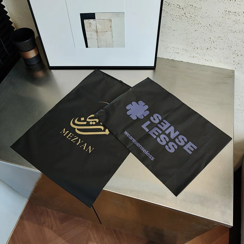 50 Sacs Rangement Noirs Givrés Logo Personnalisé - Emballage Vêtements