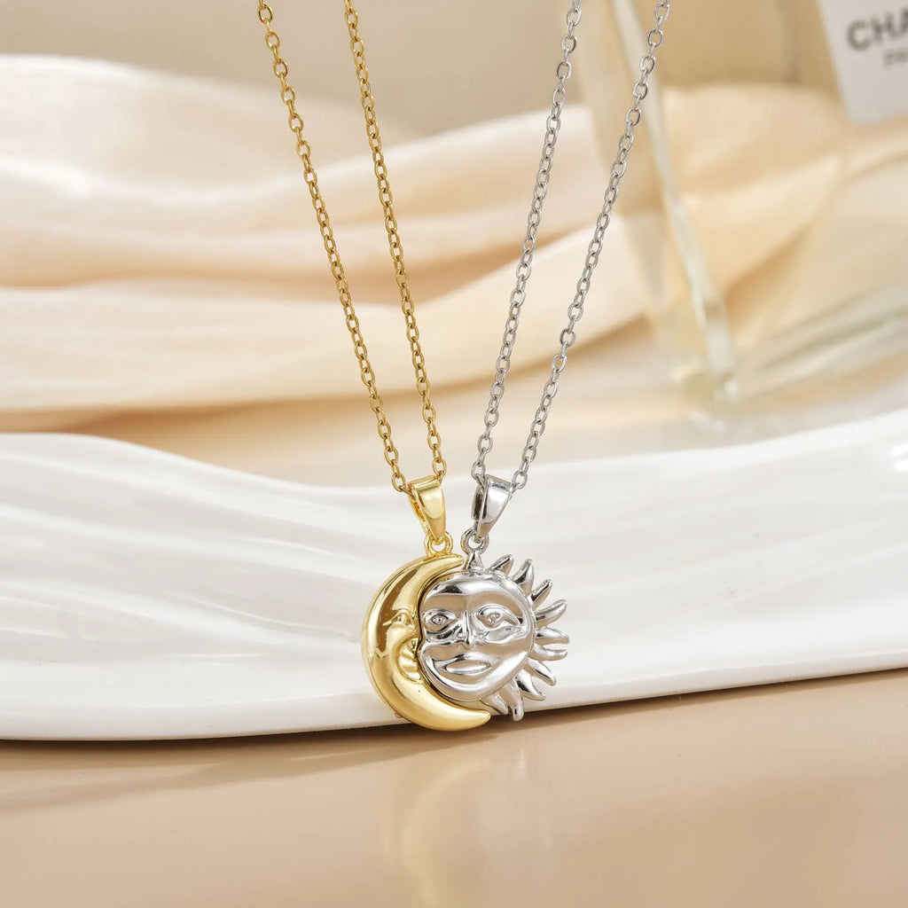 Collier Couple Magnétique Lune et Soleil - Bijou Saint-Valentin Acier Inoxydable