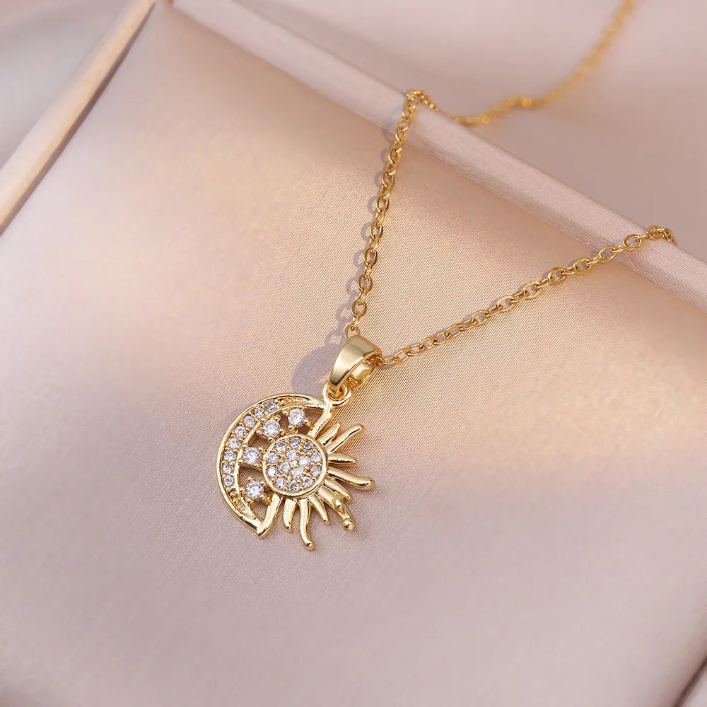 Collier Pendentif Soleil & Lune Acier Inoxydable - Zircone Cubique Luxe Bijou Femme Mariage Saint-Valentin