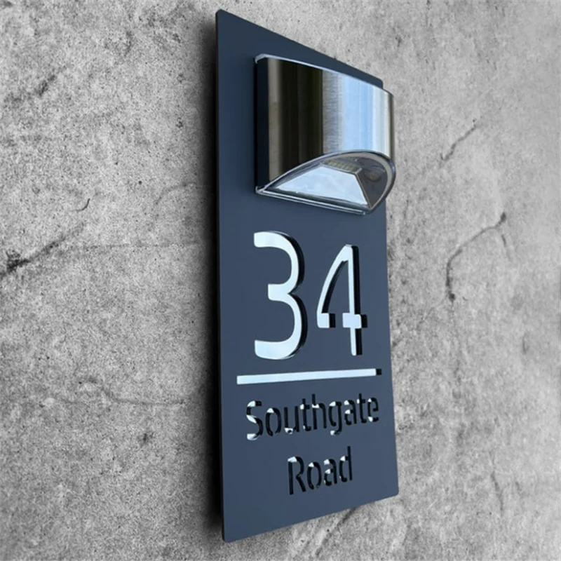 Plaque Numéro Maison Solaire LED Personnalisée - Enseigne Porte Moderne Découpe Laser Éclairage Extérieur