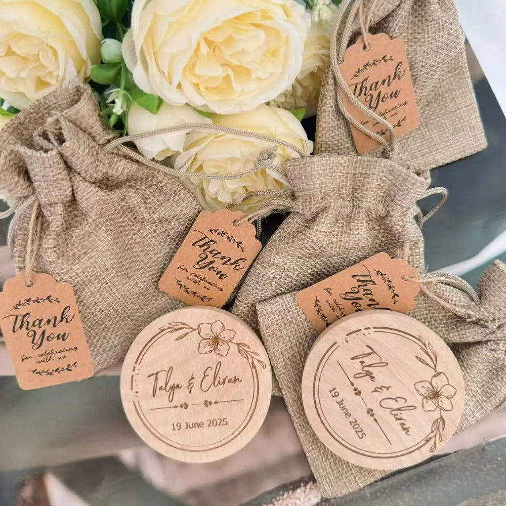 Décapsuleur Magnet Bois Personnalisé Logo Gravé - Cadeau Mariage Invités