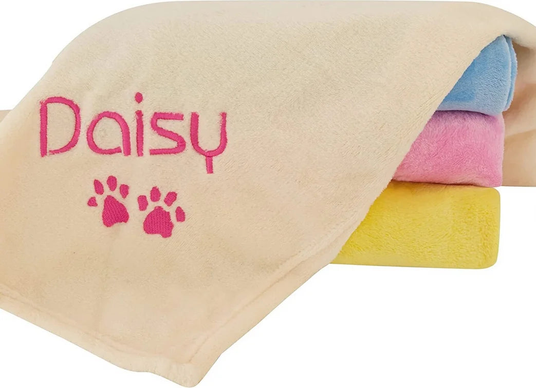 Couverture Personnalisée Brodée pour Chien Chat - Plaid Velours Confortable avec Nom - Lit Auto