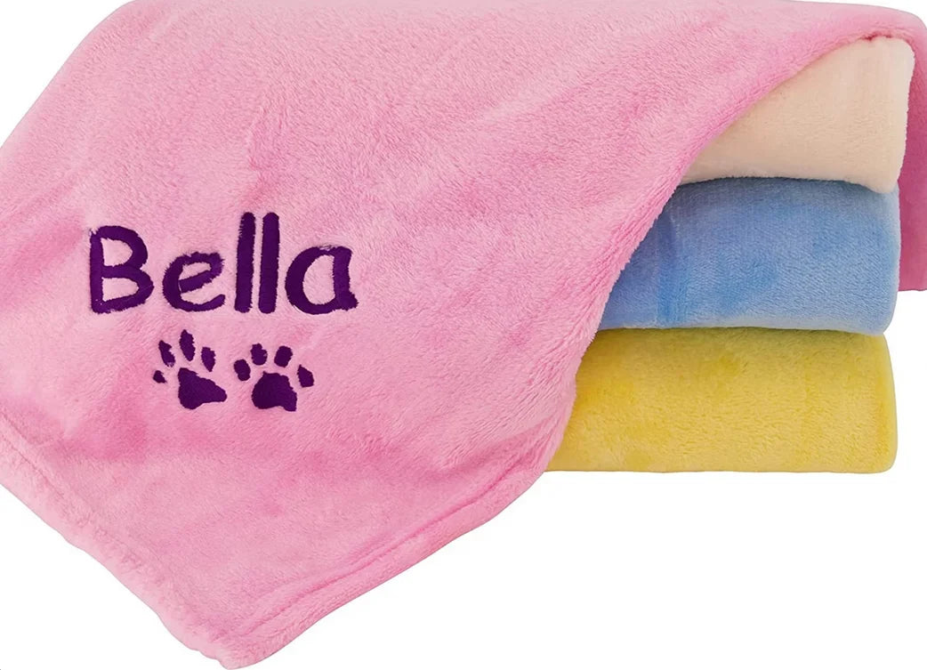Couverture Personnalisée Brodée pour Chien Chat - Plaid Velours Confortable avec Nom - Lit Auto